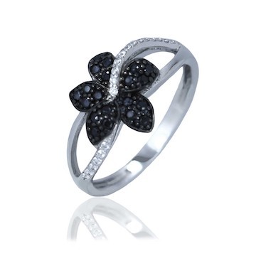 Silver Ring With A Flower